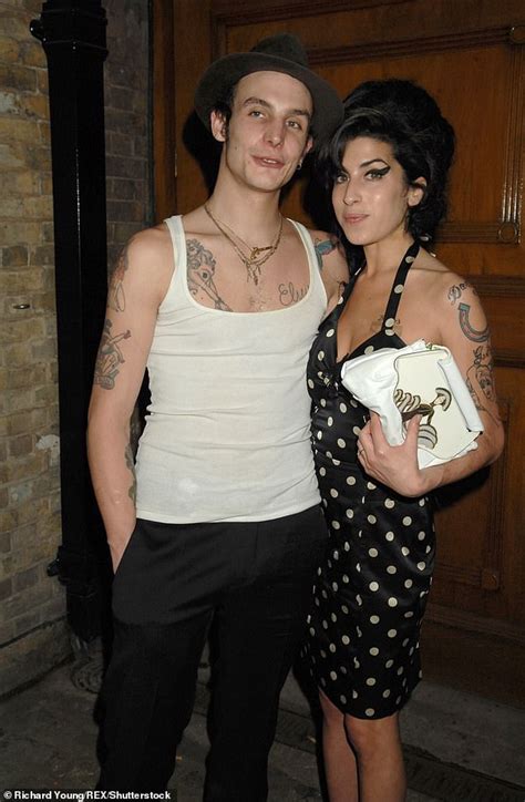 amy winehouse boyfriend at time of death
